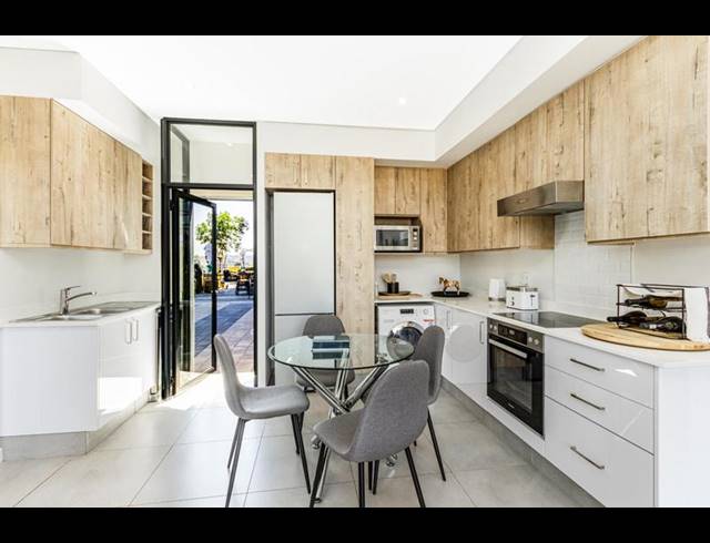 2 BEDROOM APARTMENT FOR SALE IN GLENADRIENNE